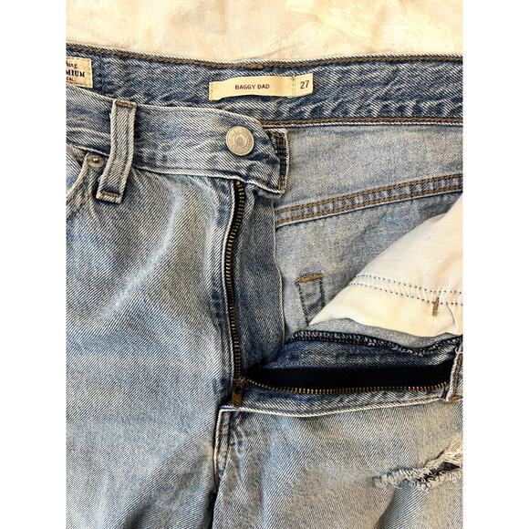 Levi's Baggy Dad Distressed Light Wash Jeans Vintage Inspired W27 L30 - Picture 11 of 12